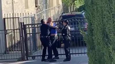 LAPD ASSAULTING man who doesn’t fight back. FTP there is no excuse for this much anger and brutality for the arrest. Come to see the bootlickers defend this :D