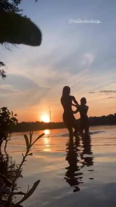 She's naked in this! 😛😛💦💦😍😍😍🍑🍑🍑🍈🍈🔥🔥🔥