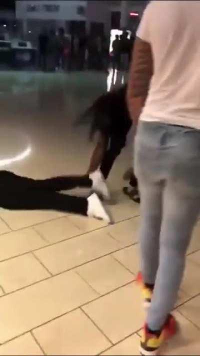 Doboys starting a riot against the subs at the meetup