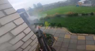 A Ukranian soldier correctly guessed a Russian soldier was hiding behind a door