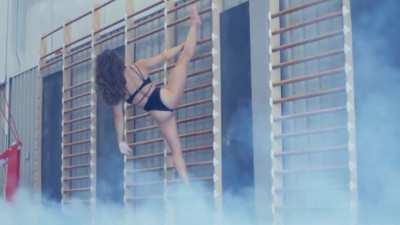 2017 Behind the Scenes video of SI Swimsuit Shoot