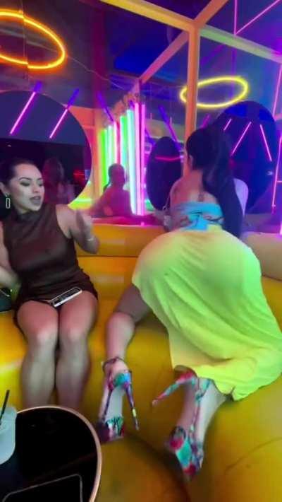 someone please help me out here, what’s her binary ???