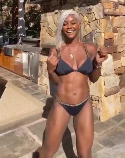 Jade Cargill is a 🔥🔥🔥 MILF