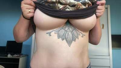 [OC]It's monday! Take these for some extra energy!