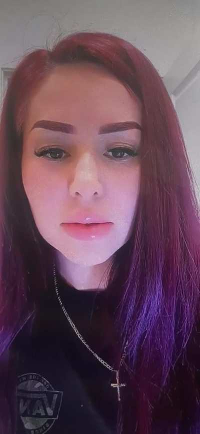 This is another hot lady looking very hard at the camera so beautiful.💖💖💖🍦🍦🍦🍭🍭🍭🥥🥥🥥