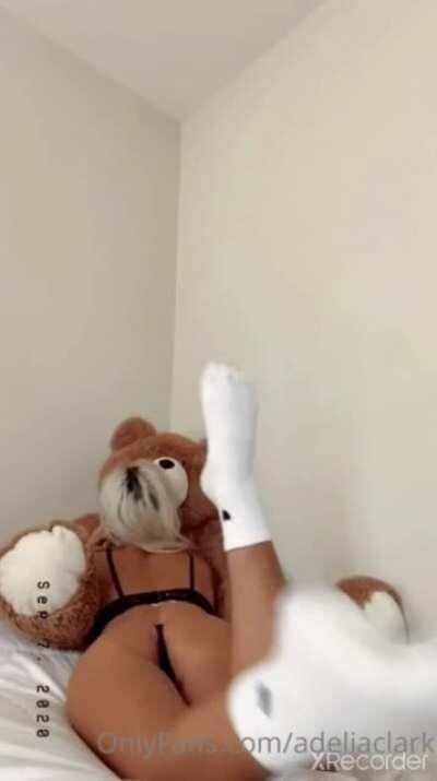 Come be my teddy bear 🧸