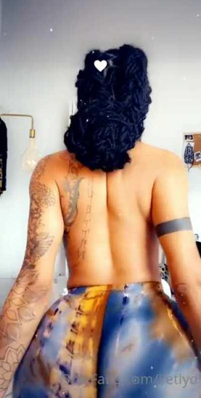 that ass dumb ngl 🤷🏾 the simps somewhere in distress crying right now on god