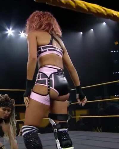 Dakota Kai is ridiculously attractive