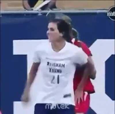 Se está poniendo bueno esto del fútbol femenino 🍿