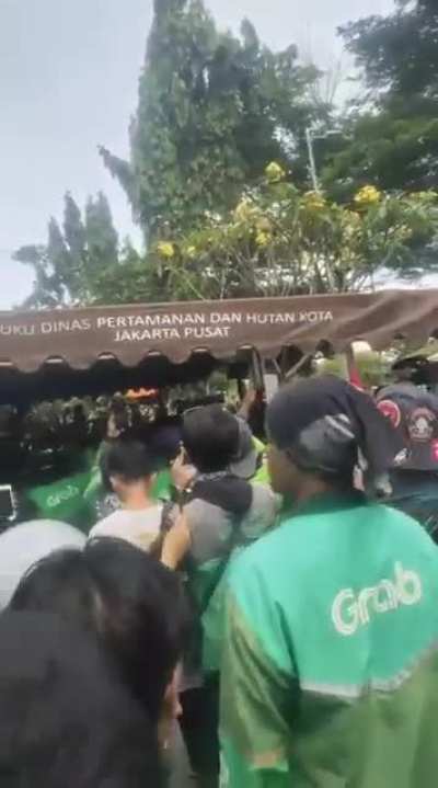 Pemakaman Alm. Affan Kurniawan - korban pembunuhan rantis