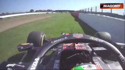 Sergio Pérez spin onboard & very dangerous re-entry