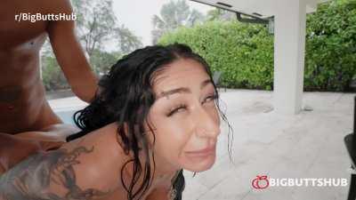 Luna Baby – Tatted Babe Demands A Dick In Her Tight & Round Butt