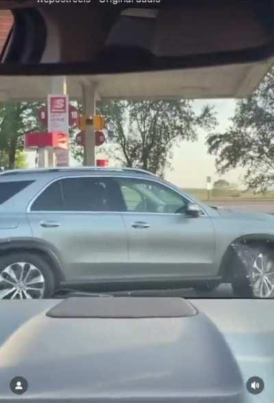 HAPPY NEW YEAR!! Have the greatest year yet everyone, TY for taking a second of your day to love or hate my posts! I love you mods!! You rock ! This clip basically sums it up! Have a great one 💯✌🏼❤️😂