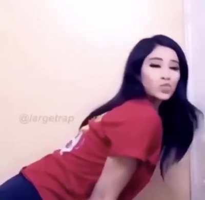 Wide Putin Destroys Thot