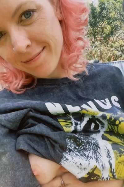 A smile and little flash on a little swing 