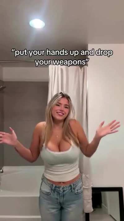 Awesome blonde with big 🍒