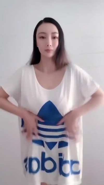 Daniella Wang Magic Trick