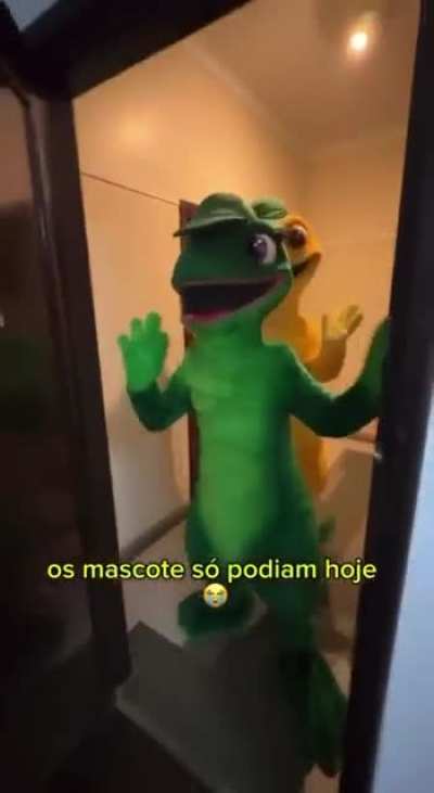 E o meu amigo que me mandou esse vídeo da Petrobrás kkkkk 