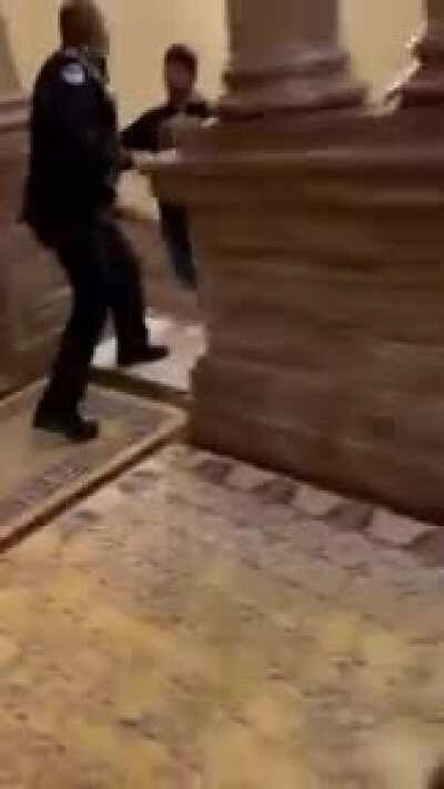 Say what you want about the police in the US but this guy deserves respect. Buying time while the building is getting evacuates, without further escalating the situation with more violence.