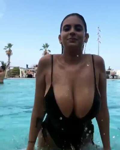 Pool (x-post from r/SannaMeira)