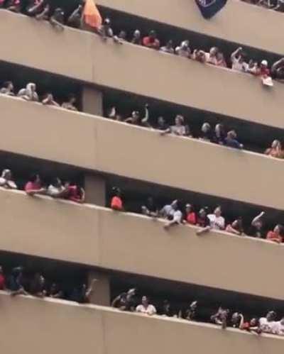 şapka sahibine ulaştırıldı