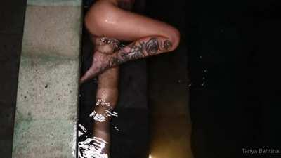 Big naturals on a petite model