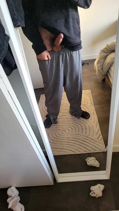 The gym gets me so horned up