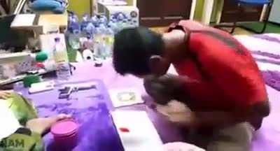 Думгай уничтожает внутренних демонов.