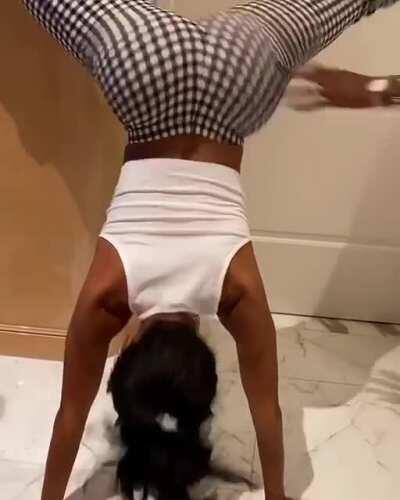Twerkin On A Handstand