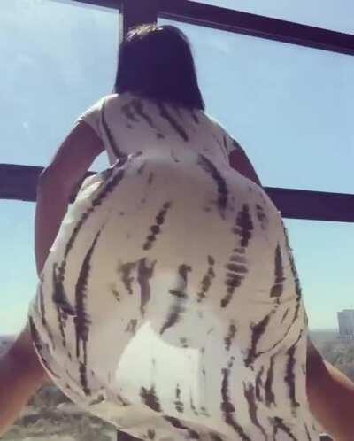 ASS CLAP OLD MIZZTWERKSUM