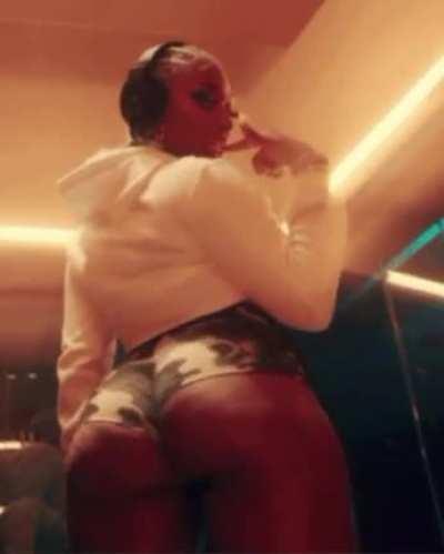 Megan Thee stallion @theestallion