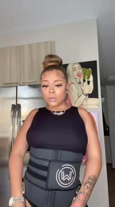 Shaking that Azz🥰