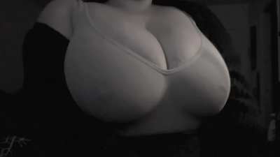 Don’t let your flat gf catch you staring again. 😘