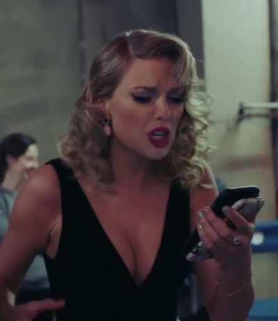 GODDESS LOOKS SMOKING HOT IN THIS DRESS