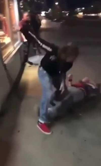 Charge it up ! ( ft. Half life )