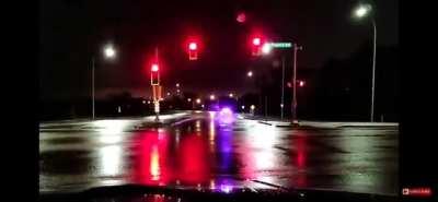 Come on kids! Daddy's gonna show you what happens if you run a red light in front of a cop!