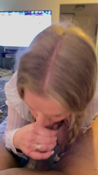 Letting my boss use my throat