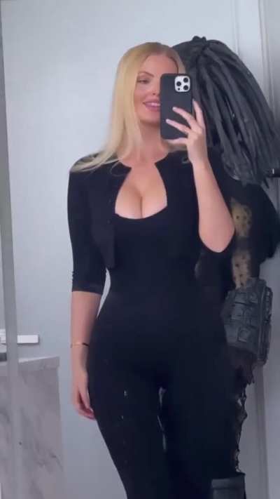 Don't mind the predator - IG Story - March 2025