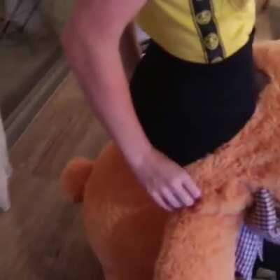 Her big ass can’t fit in the bear😍🍑🍑💦