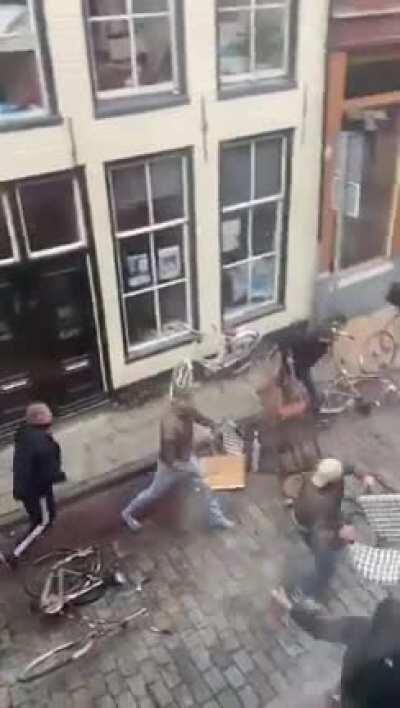 Dutch streetfight
