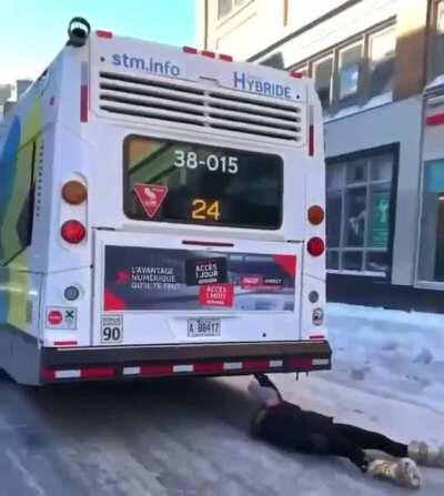 I don’t know if this fits here, but there are cars and there is an idiot.