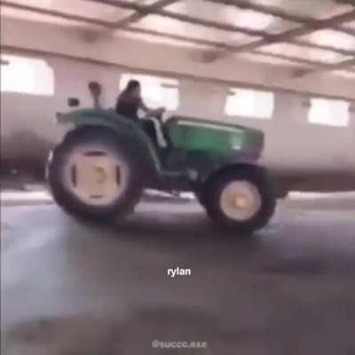 he do be whipping it