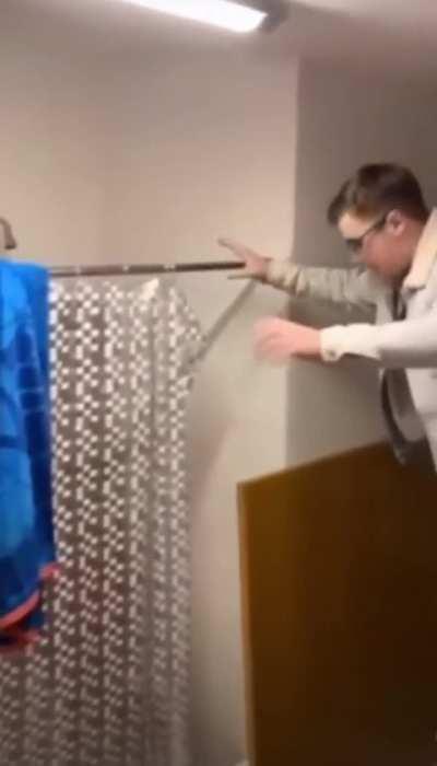 WCGW bathroom parkour