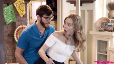 Samantha Haynes, Anya Olsen - Happy Cinco De Pie O