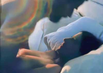 Ilana Glazer's bouncy tits is amazing