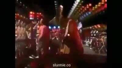 (Song September) uhh also lower sounds