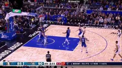 [Highlight] Franz Wagner pulls out the Dirk fadeaway during crunch time