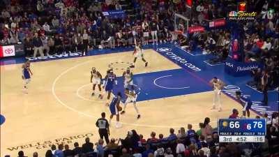 [Highlight] Harden waits patiently and baits Haliburton on the pick and roll before swishing the 3