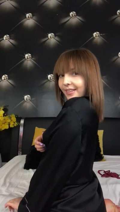 JOIN MY FREE ACCOUNT ❤️ Kiss you ❤️ SUBSCRIBE FOR FREE link below 👇