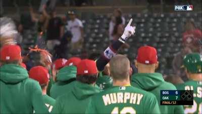 [Highlight] Kemp redeems himself from earlier with a sac-fly in the bottom of the 12th to complete the three run comeback by the Athletics